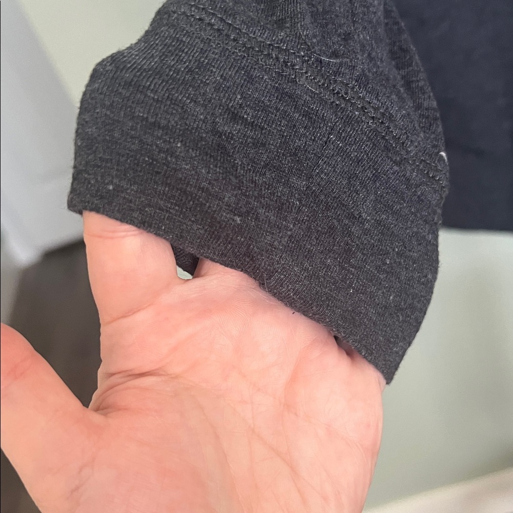 Highland Outfitters Men's Gray Hoodie Sweater - Picture 4 of 5